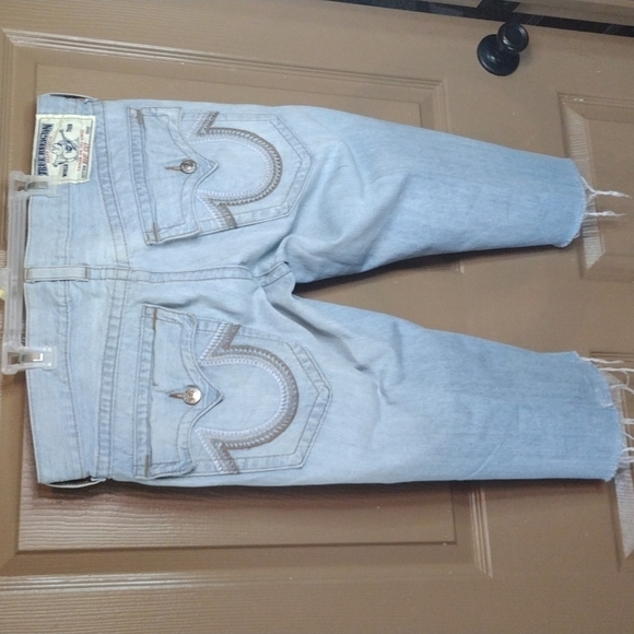 LADIES Jeans by𝅺 TRUE RELIGION - Picture 3 of 17